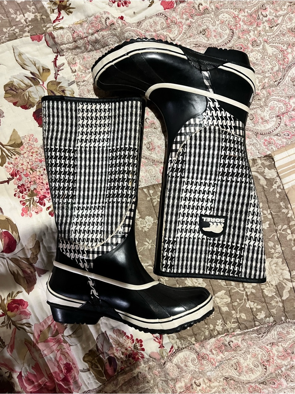 Sorel Black & White Houndstooth Tall Rain Boots - Women